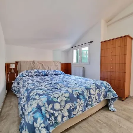 Apartament Pernice *